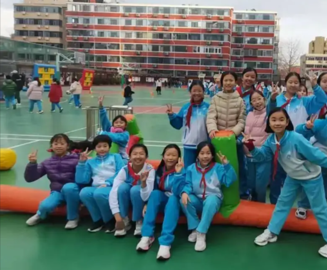 将齐文明特征与德育实践深度融合打造时时处处人人的全员育人格局 将齐文明特征与德育实践深度融合打造时时处处人人的全员育人格局