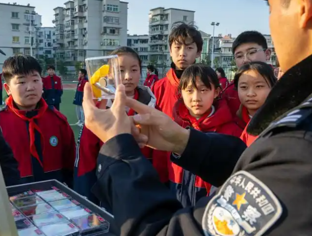进行课程学习或展开全学科阅读推动讲堂教学向实践育人拓展 进行课程学习或展开全学科阅读推动讲堂教学向实践育人拓展